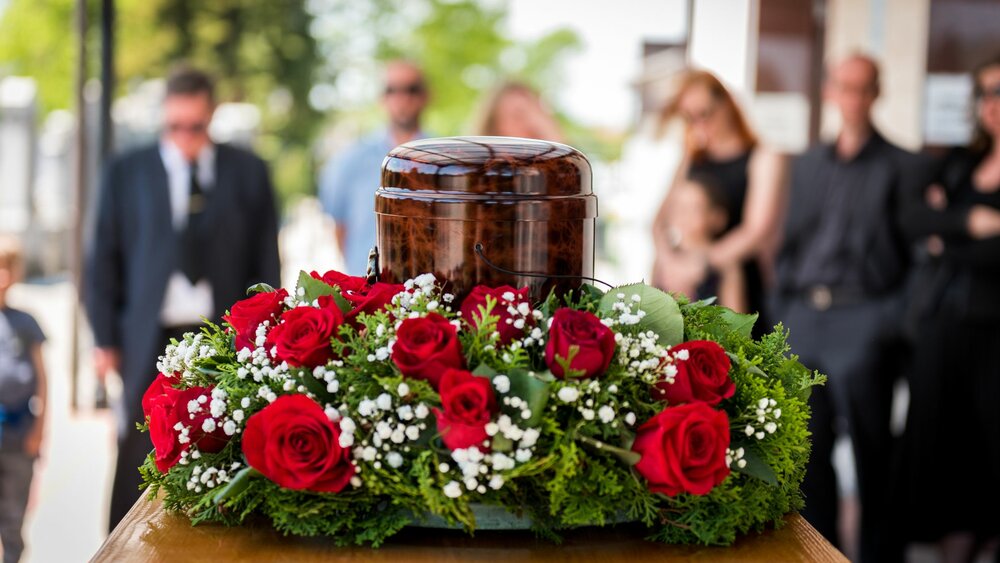 Social Media Meets Funeral Service? The Pros And Cons